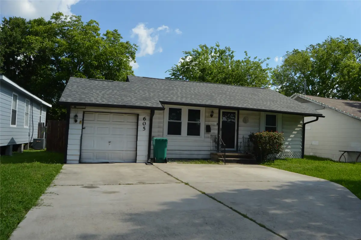 605 Maple Avenue, Pasadena, TX 77506 - #1