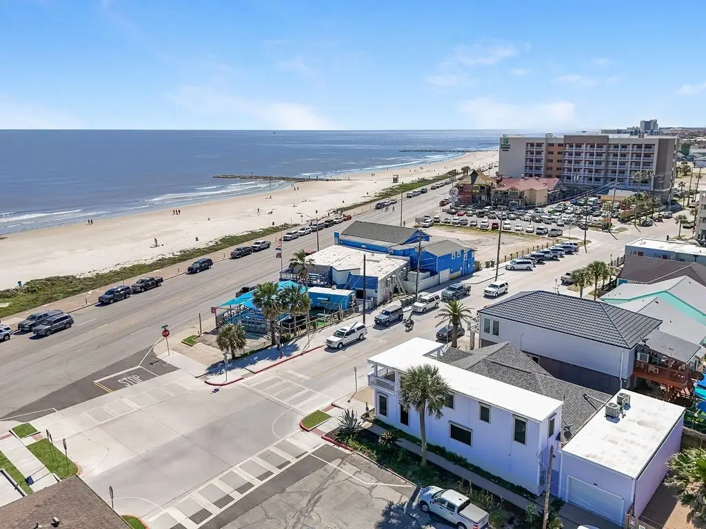 3102 Avenue S, Galveston, TX 77550 - Image #1
