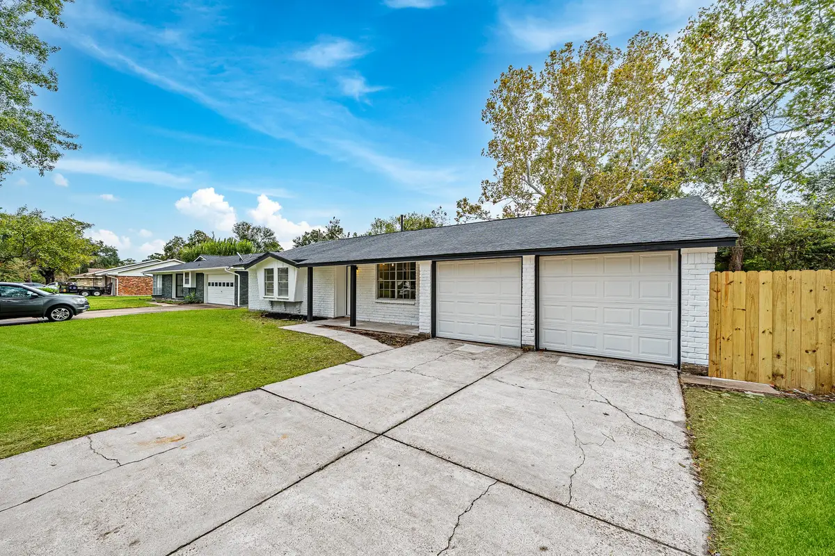 218 Southbrook Circle, Houston, TX 77060 - Image #1