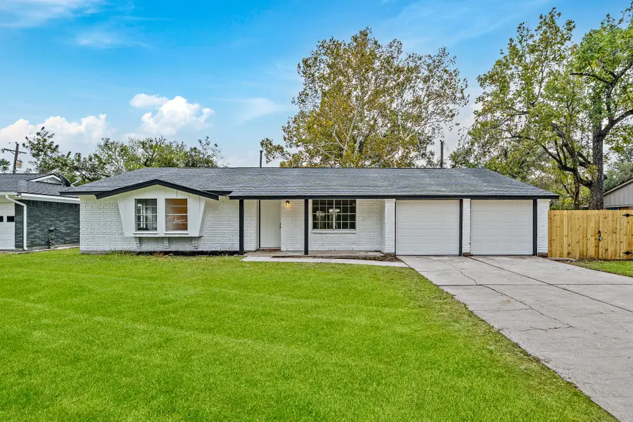 218 Southbrook Circle, Houston, TX 77060 - Image #2