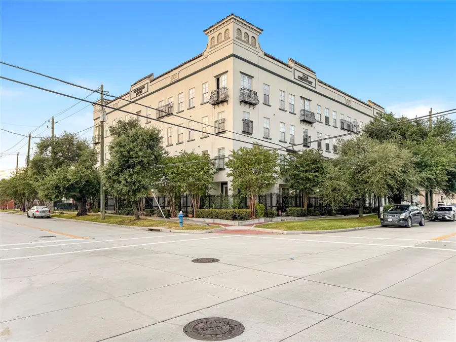 2216 Chenevert Street #4, Houston, TX 77003 - #2