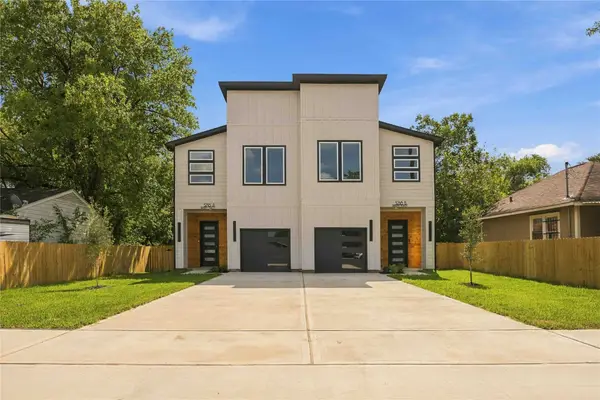 5218 Higgins Street #A/B, Houston, TX 77033