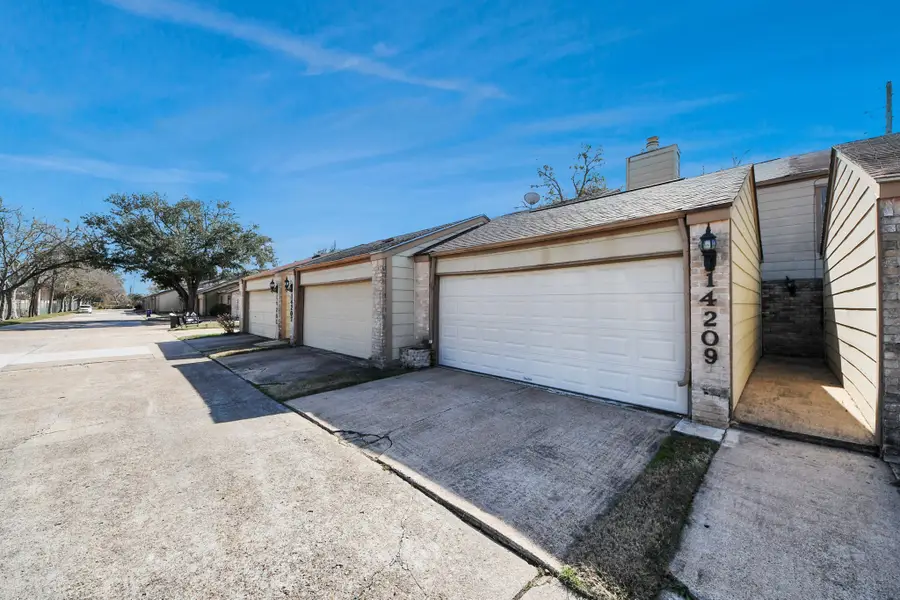 14209 Briarsage Court #TH15, Houston, TX 77077 - Image #2