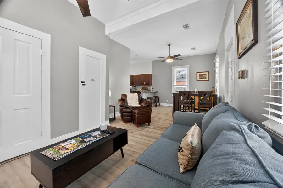 615 7th Street, Galveston, TX 77550 - #3