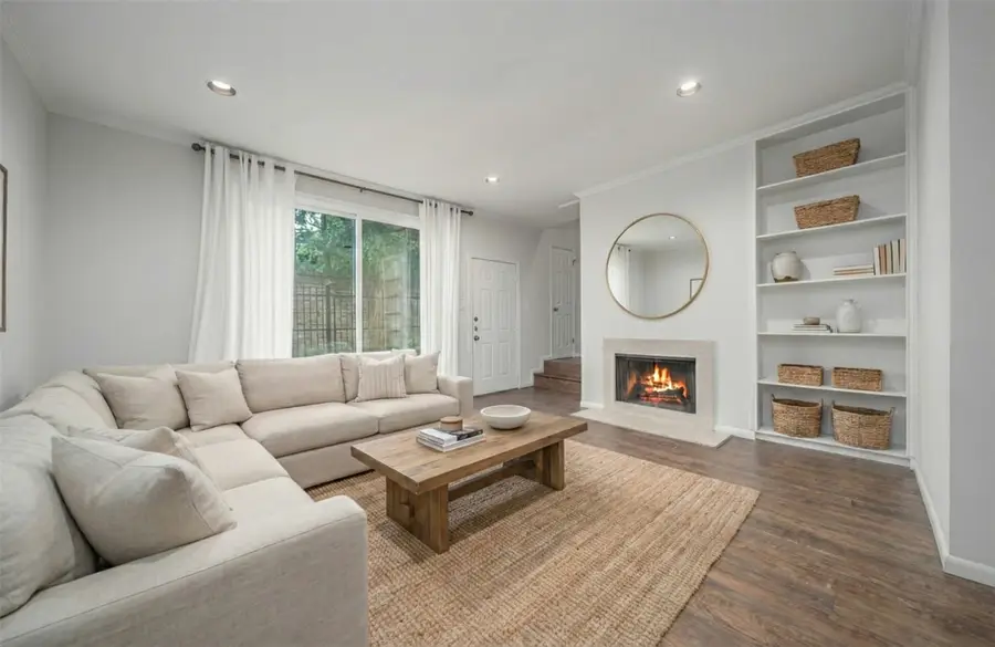 1201 Mcduffie Street #103, Houston, TX 77019 - #2