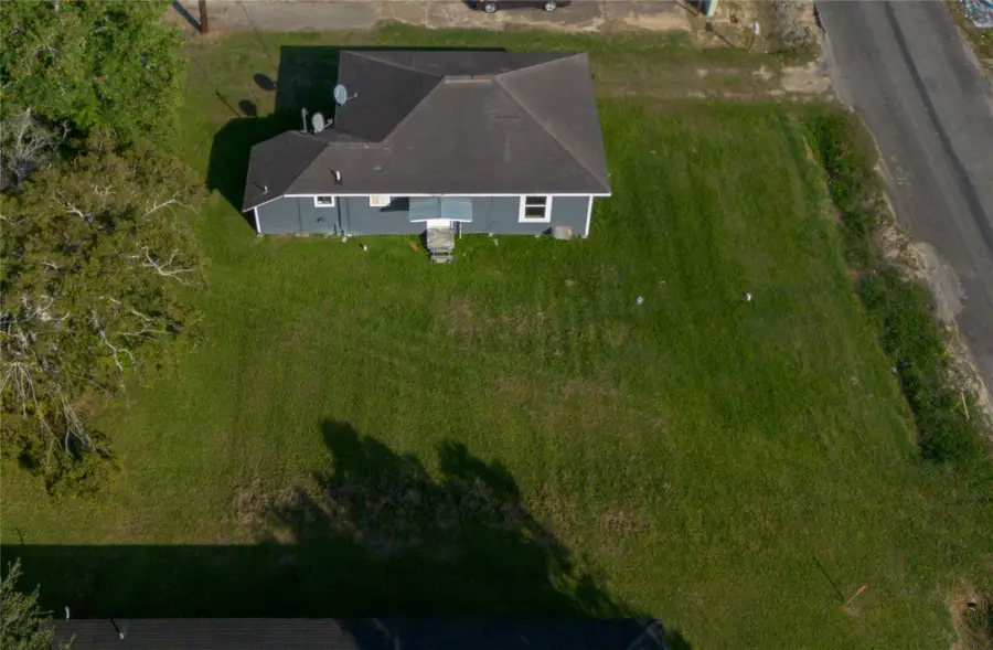 1609 Rugeley Street, Bay City, TX 77414 - Image #3