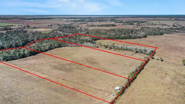 0013 Fm 562, Anahuac, TX 77514
