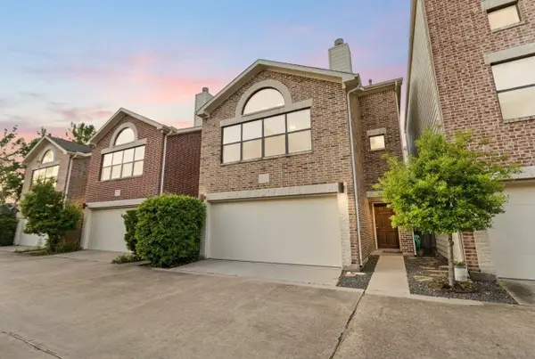 650 Westcross Street #68, Houston, TX 77018