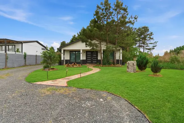 1023 Road 5606, Cleveland, TX 77327