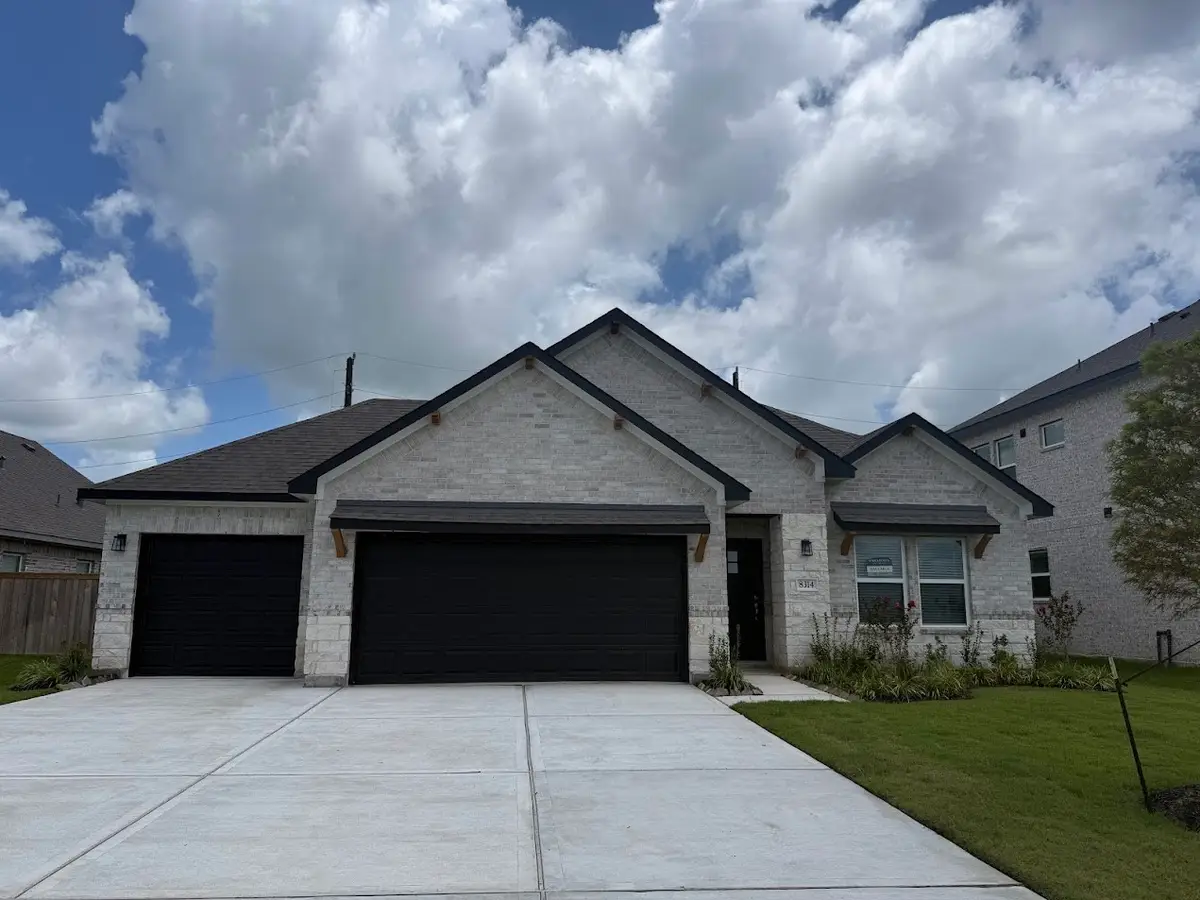 8314 Amethyst Valley Lane, Angleton, TX 77515 - #1
