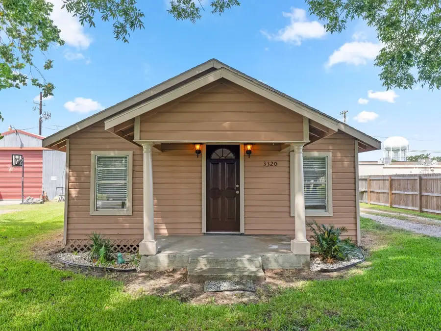3320 Brooks Avenue, Bay City, TX 77414 - #2