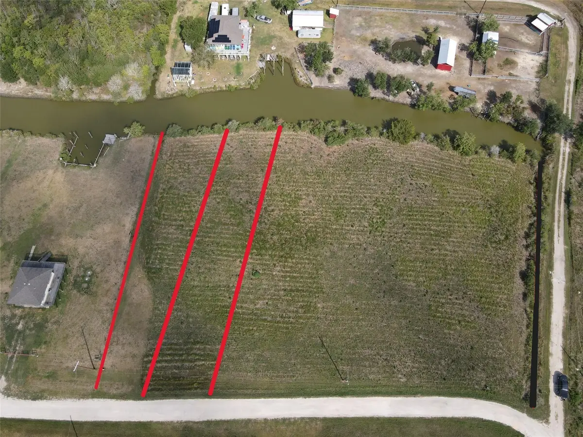 87-88 Bayou Avenue, Smith Point, TX 77514 - Image #1