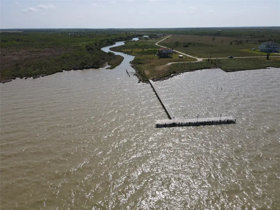 87-88 Bayou Avenue, Smith Point, TX 77514 - Image #2