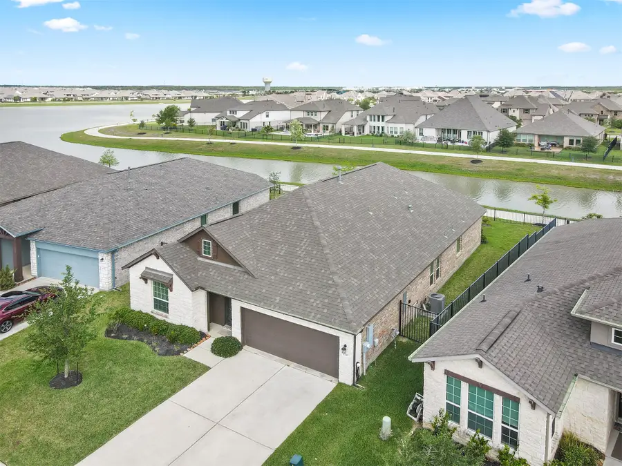 2733 Arbor Edge Crossing, Texas City, TX 77568 - #2