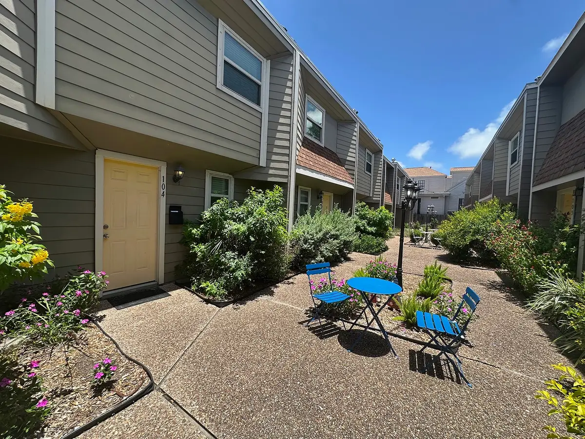 424 15th Street #104, Galveston, TX 77550 - #1