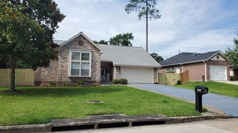 155 April Waters Drive W, Montgomery, TX 77356 - Image #3