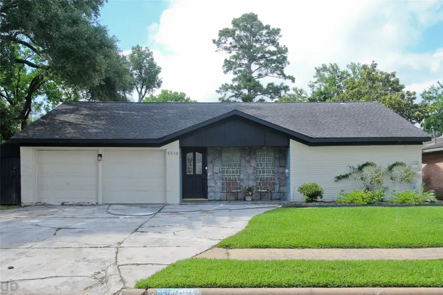5530 Loch Lomond Drive, Houston, TX 77096 - #2
