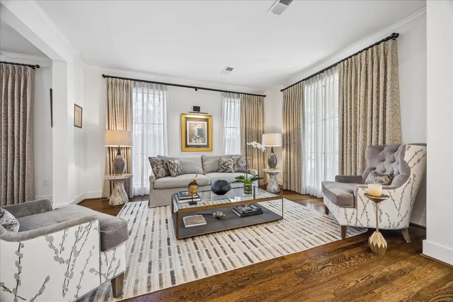 2402 Mcclendon Street, Houston, TX 77030 - #2