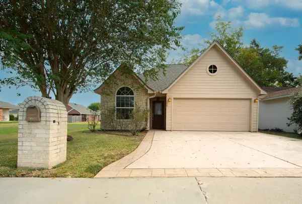 125 Golfview Drive, Conroe, TX 77356