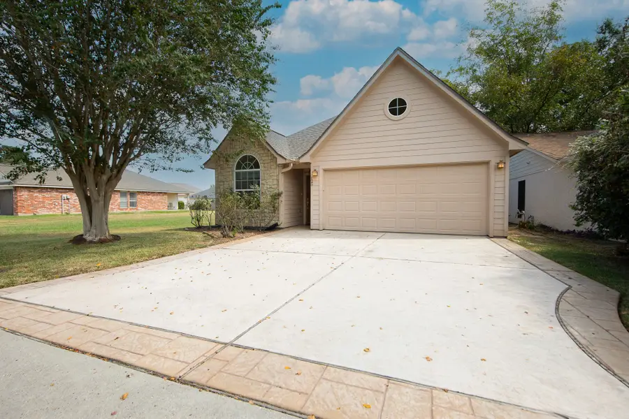 125 Golfview Drive, Conroe, TX 77356 - #2