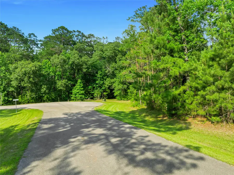 69 N Forest Drive, Huntsville, TX 77340 - #3