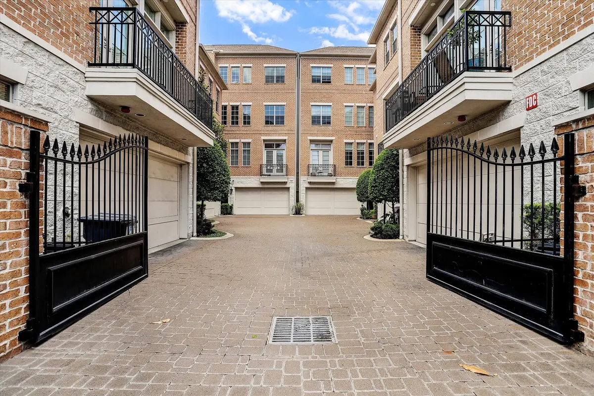 3928 W Main Street, Houston, TX 77027 - #1