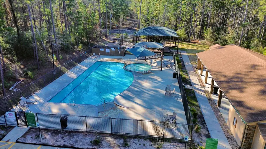 8 Walnut Court, Huntsville, TX 77320 - #2