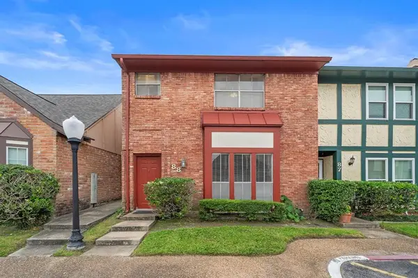 7700 Creekbend Drive #88, Houston, TX 77071