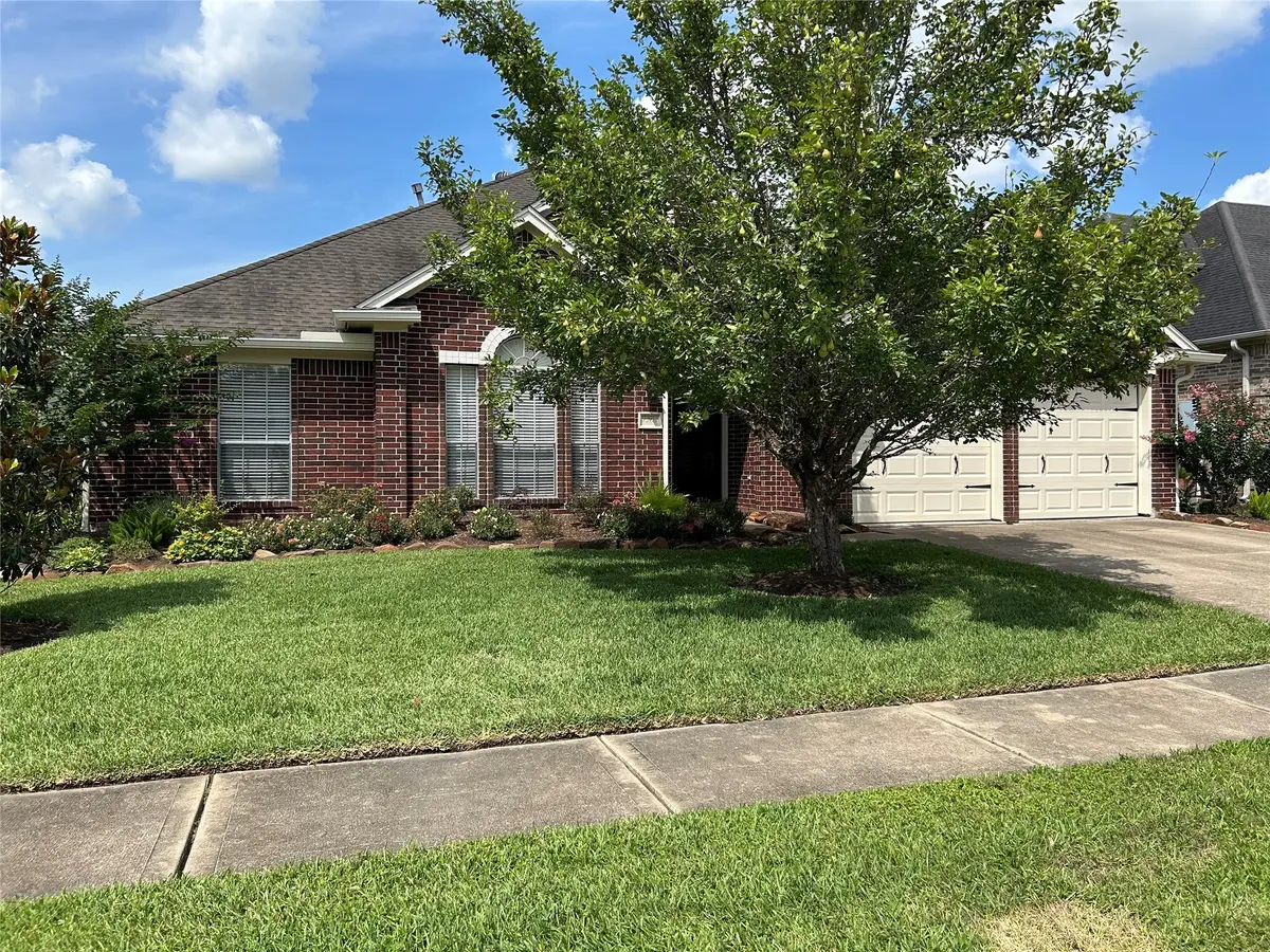 1203 Lake Shore Drive, Pearland, TX 77581 - #1