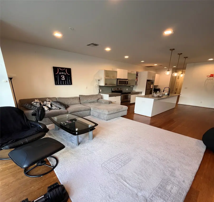 207 Pierce Street #206, Houston, TX 77002 - #3