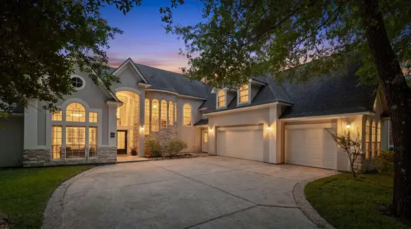 106 Fairbranch Circle, The Woodlands, TX 77382