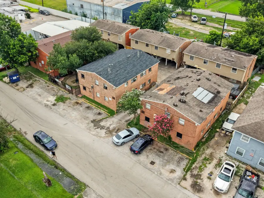 7410 Lindencrest Street, Houston, TX 77061 - #2