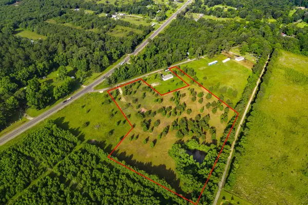 2385 County Road 2073, Hull, TX 77564