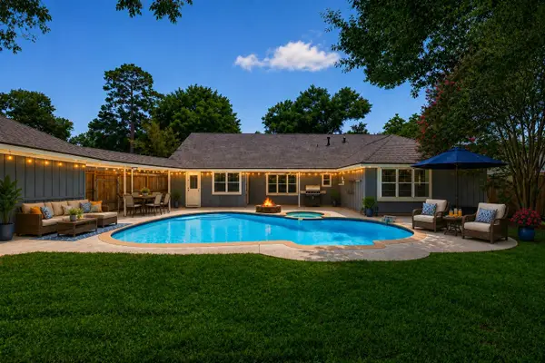 25506 Many Oak Drive, Spring, TX 77380