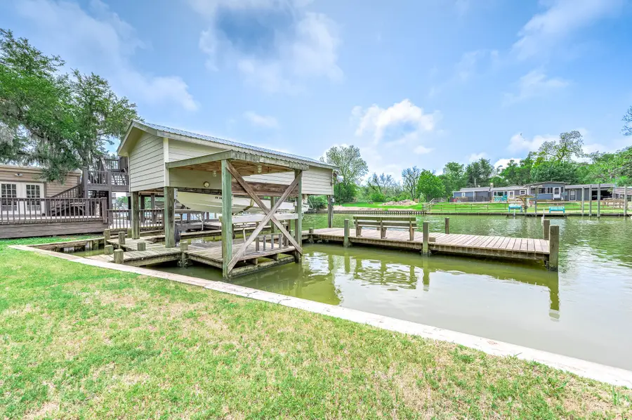 142 Private Road 652, Sargent, TX 77414 - #2