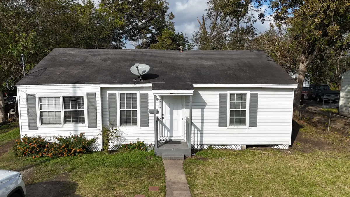 5237 Carmen Street, Houston, TX 77033 - #1