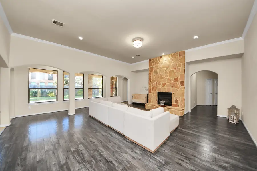 5047 Crystal Bluff Court, Richmond, TX 77407 - Image #2