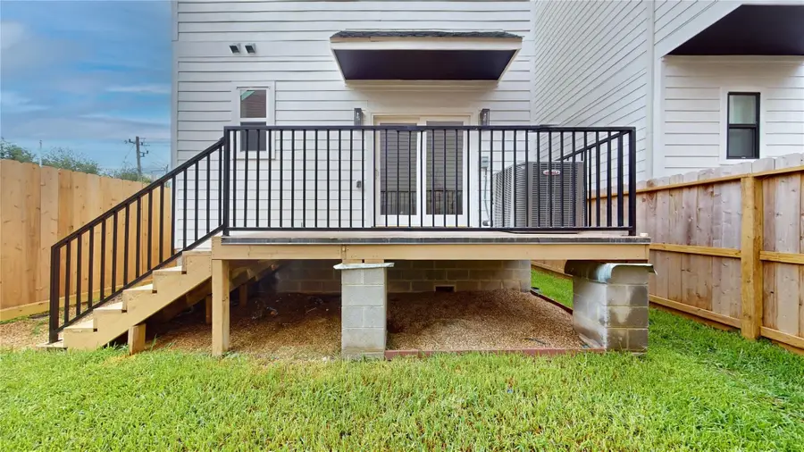 2611 Sherwin Street, Houston, TX 77007 - Image #3