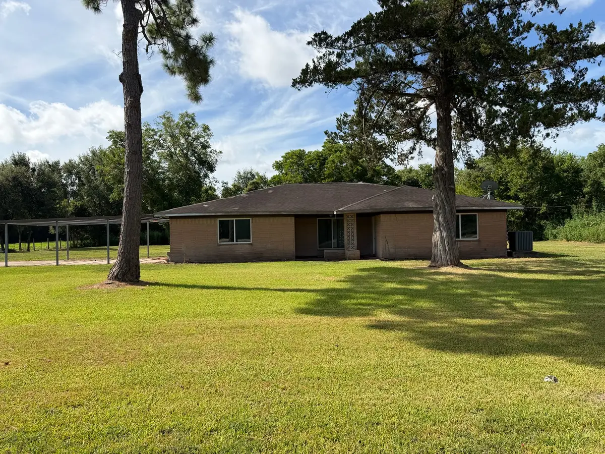 702 E Dallas Street, Fresno, TX 77545 - #1