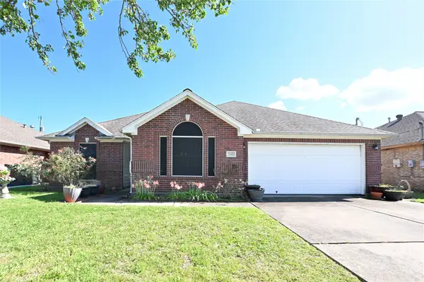 2909 30th Avenue N, Texas City, TX 77590