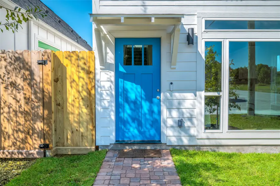 6831 Tuskegee Street, Houston, TX 77091 - #2
