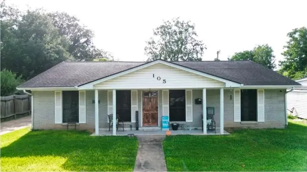 105 S Ringgold Street, West Columbia, TX 77486