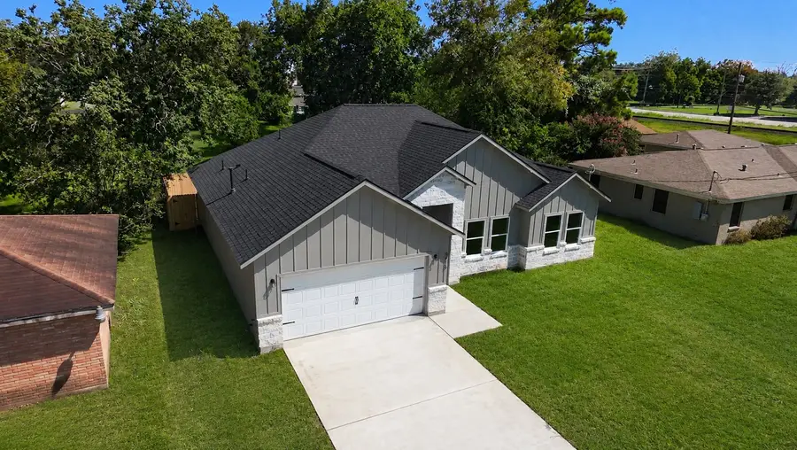 5815 Woodrow Street, Texas City, TX 77591 - #2