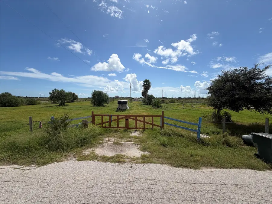 12123 Ostermeyer Road, Galveston, TX 77554 - #2