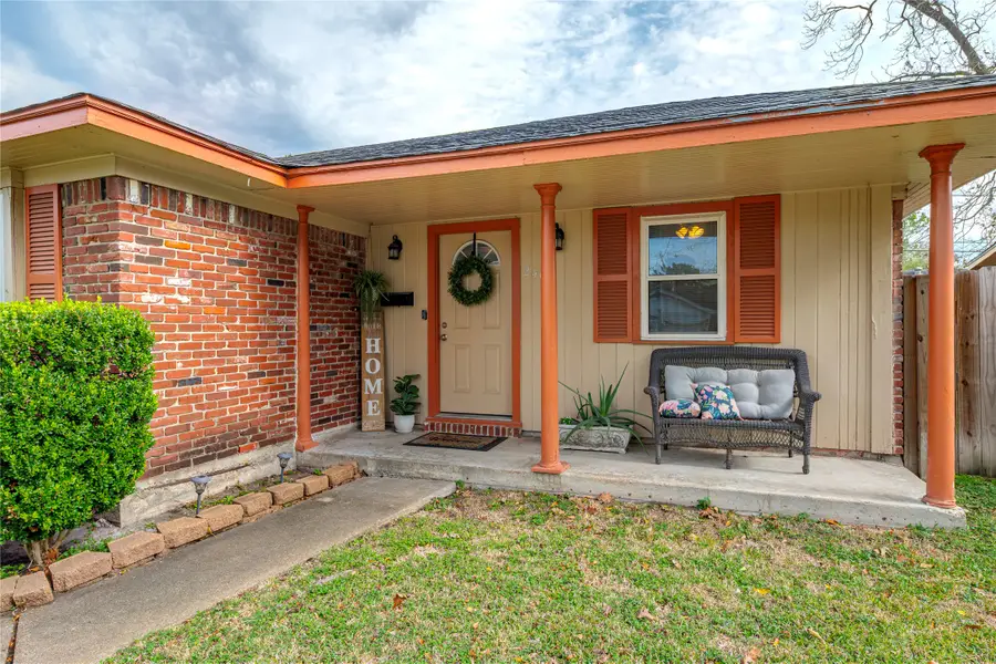 2409 Raspberry Lane, Pasadena, TX 77502 - Image #2