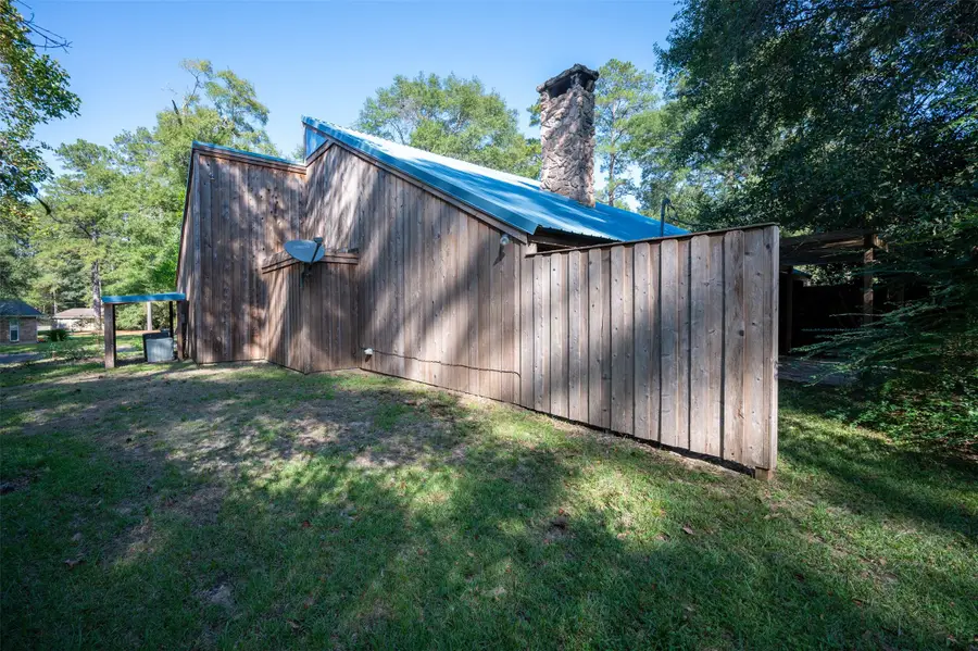 915 N Nellius Street, Woodville, TX 75979 - #3