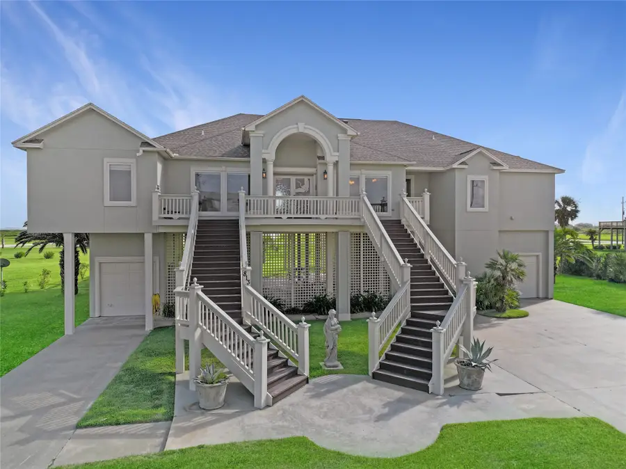 813 Pinata Drive, Crystal Beach, TX 77650 - #2