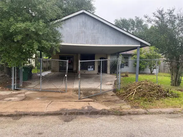 5719 Beldart Street, Houston, TX 77033