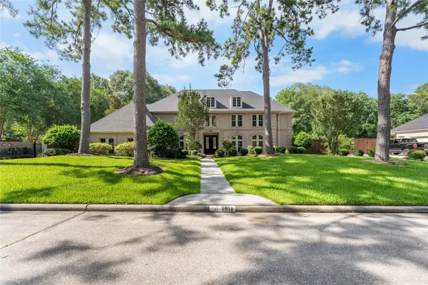 5918 Elmwood Hill Lane, Houston, TX 77345