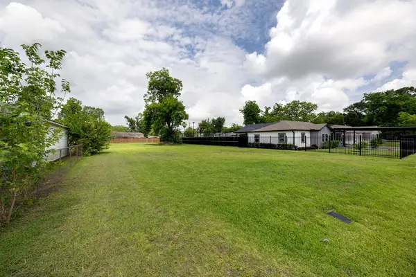 1923 Harland Drive, Houston, TX 77055